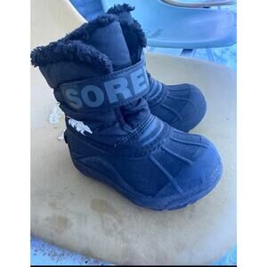Snow boots
